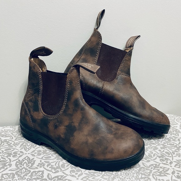 *NEW* Classic Blundstone Boots in Rustic Brown - Ladies size 5/8 - Picture 2 of 9